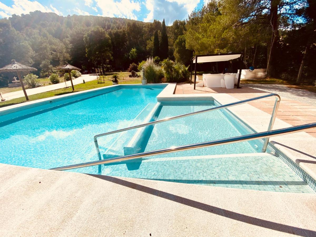 Private Villas Puerto Pollensa For Family Groups, Private Mountain Ideal For Runners, Trailers, Hikers, It Is Approximately 3 Minute Walk From The Beach Port de Pollença Exterior foto